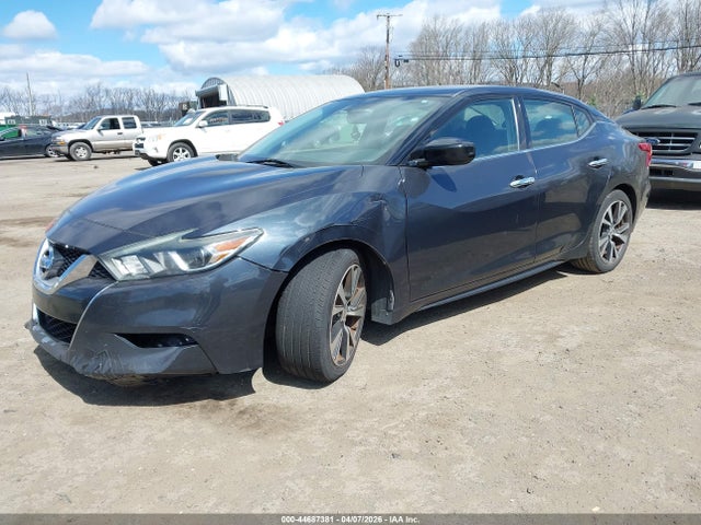 Nissan Maxima