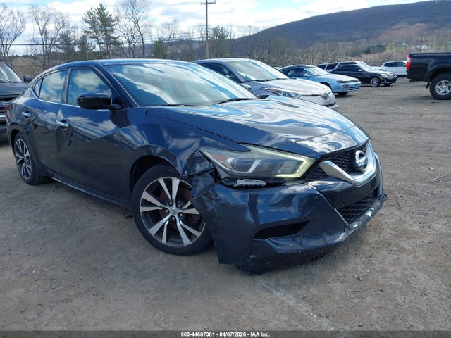 Nissan Maxima