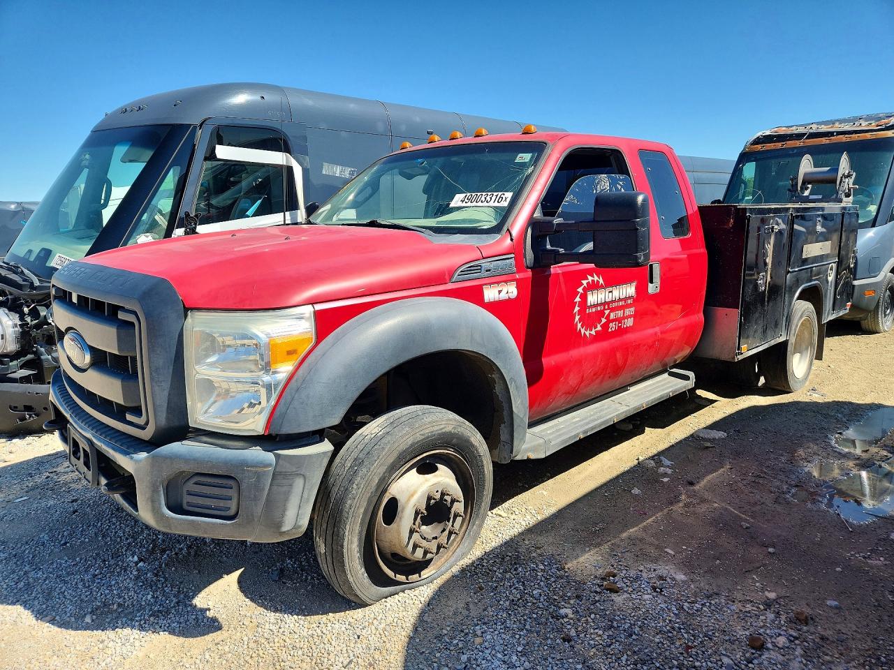 Salvage Ford F-550 Image