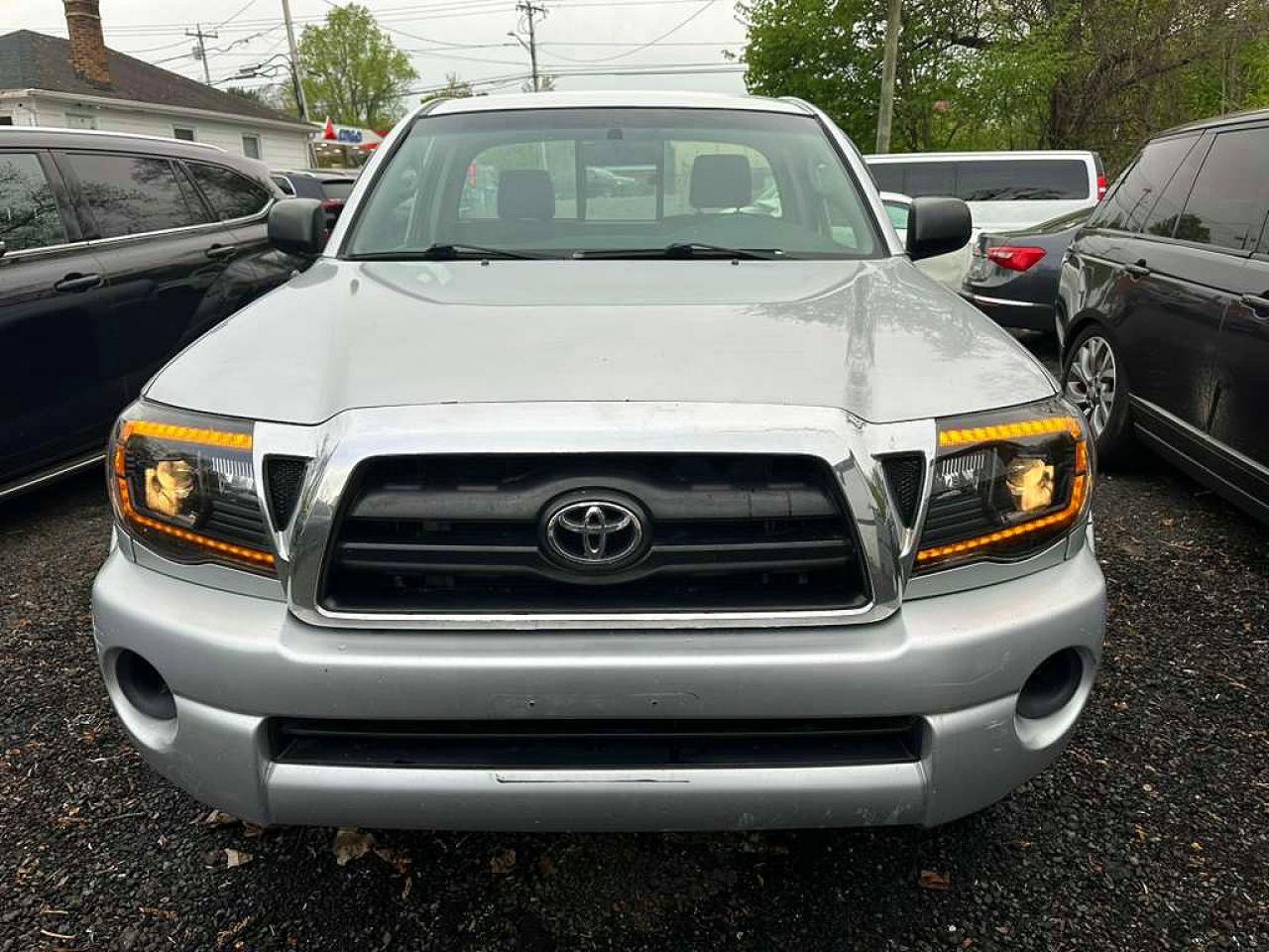 Toyota Tacoma Base