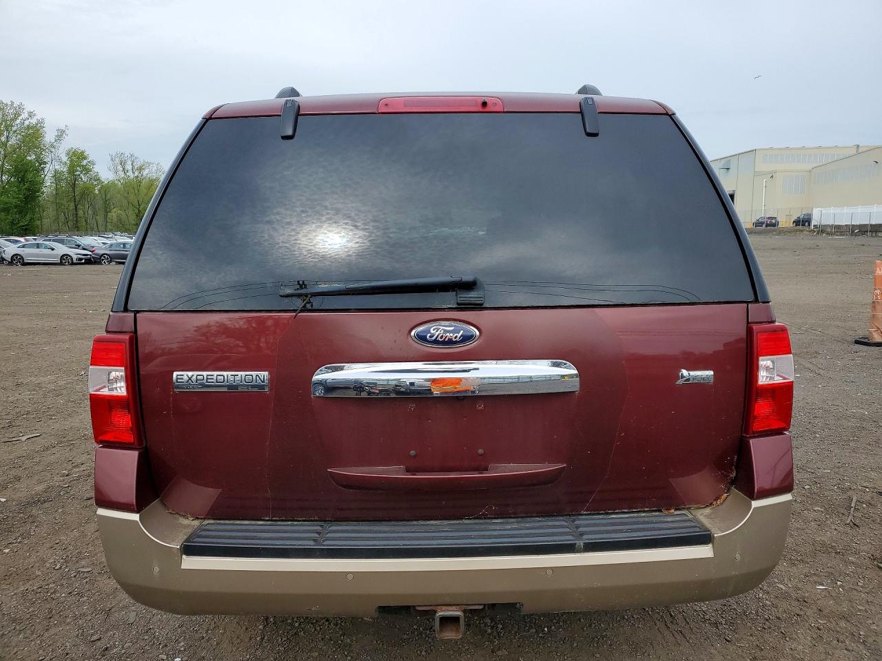 Ford Expedition El Xlt