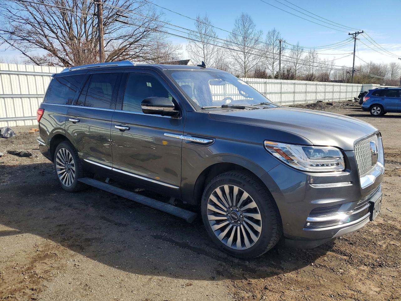 Lincoln Navigator Reserve