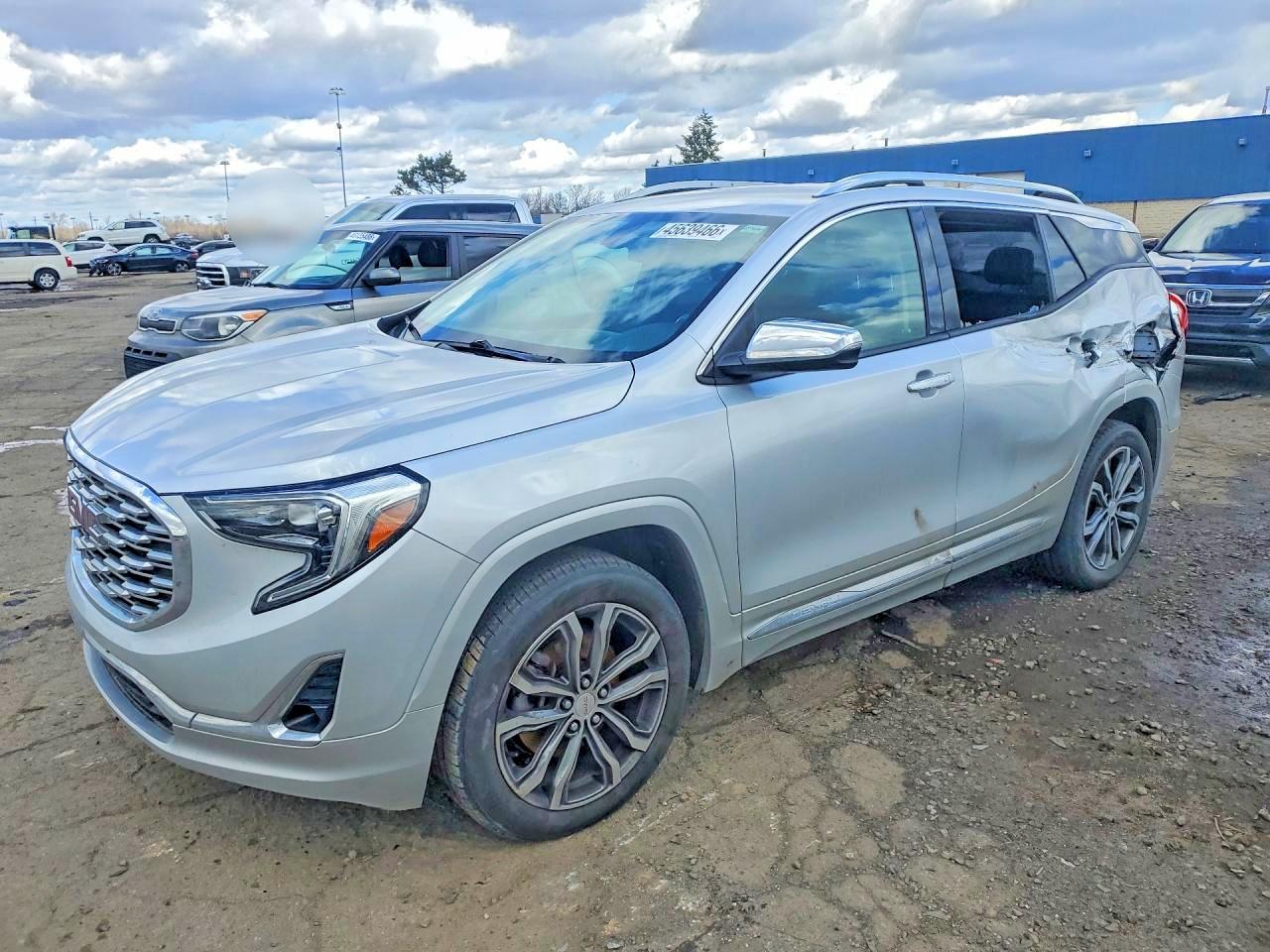 Salvage GMC Terrain Image