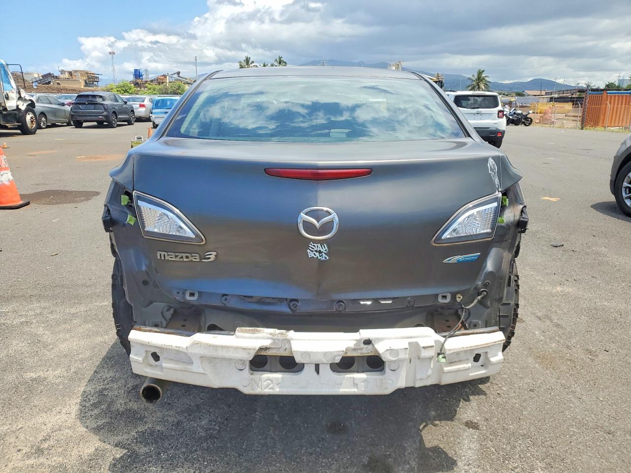 Mazda 3 I