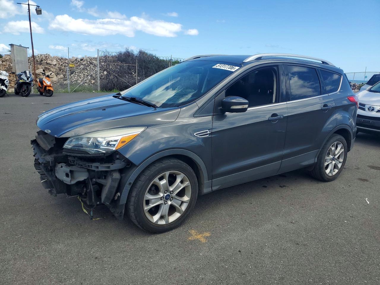 Salvage Ford Escape Image