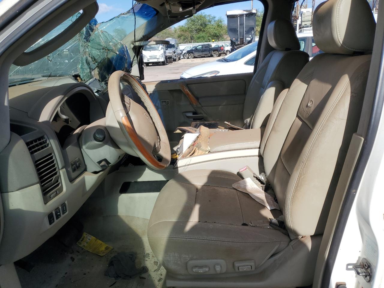 INFINITI Qx
