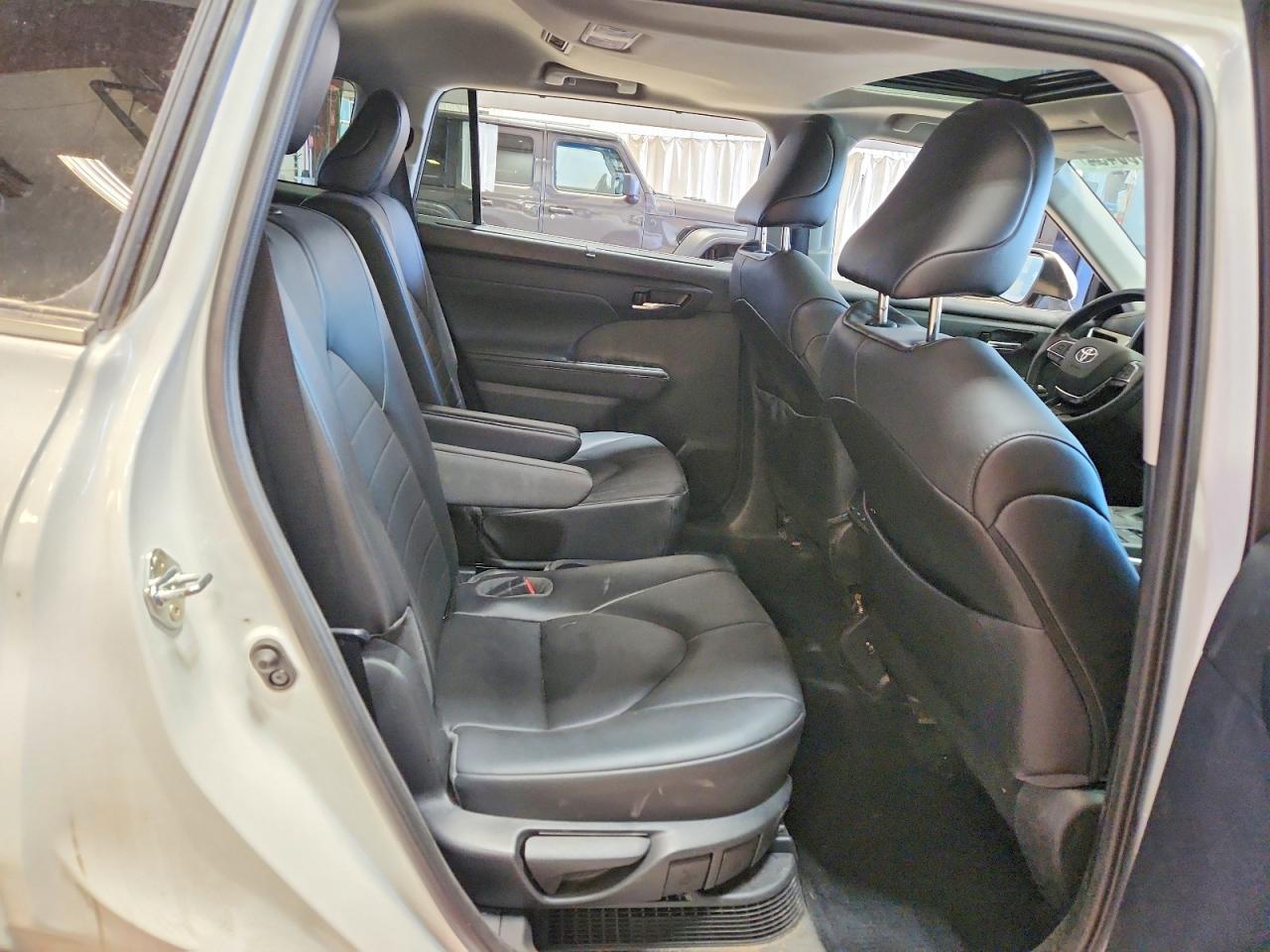 Toyota Highlander Hybrid Xle
