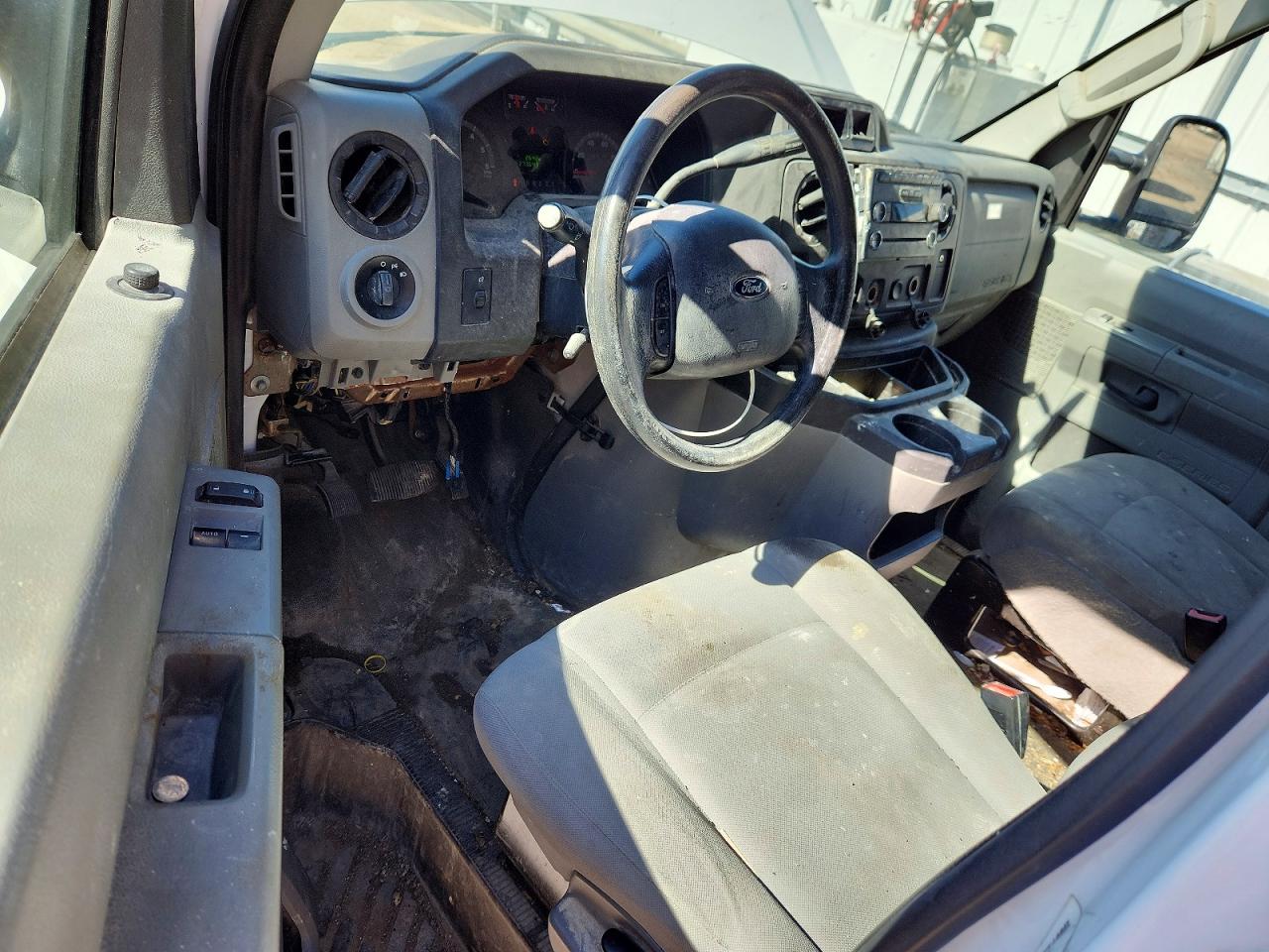 Ford Econoline E150 Van