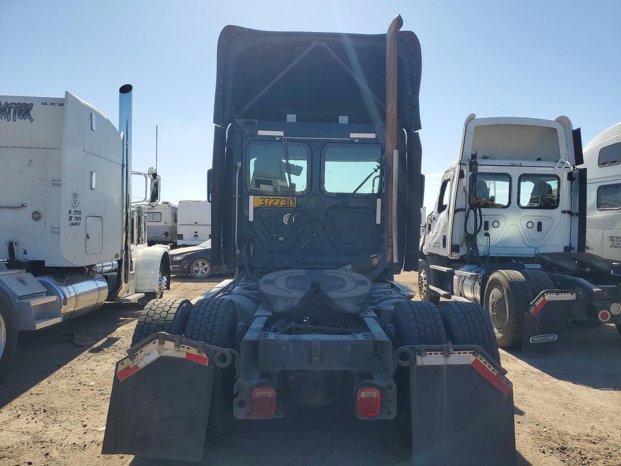 Freigliner Cascadia 113