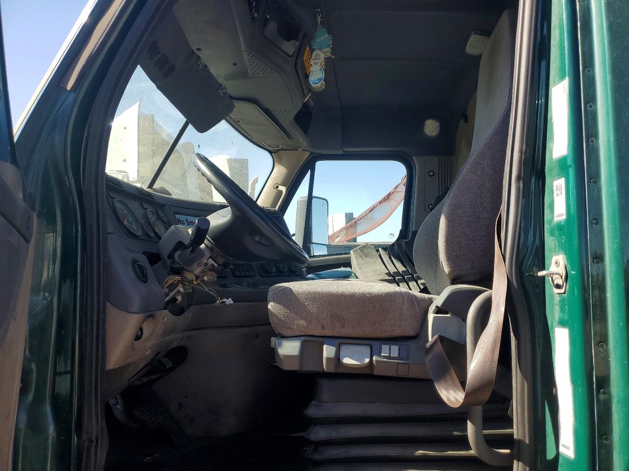 Freigliner Cascadia 113