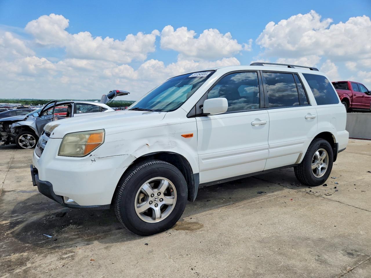 Salvage Honda Pilot Image