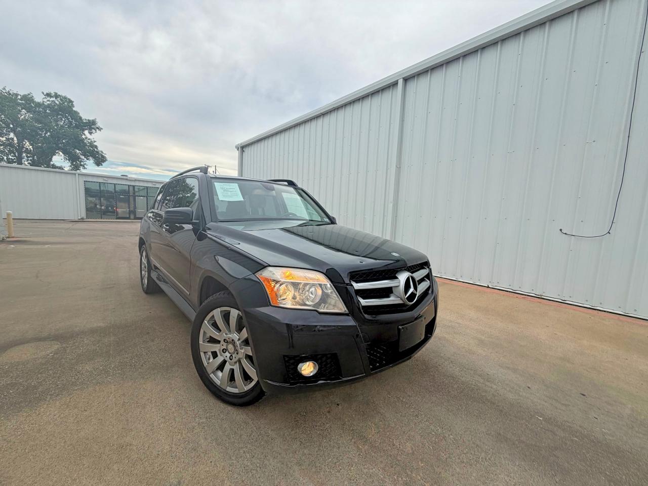 Salvage Mercedes-Benz GLK Image