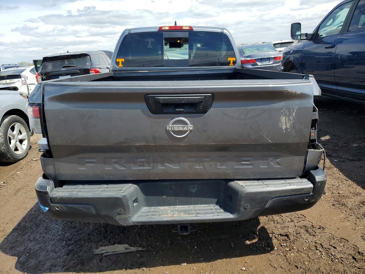 Nissan Frontier S