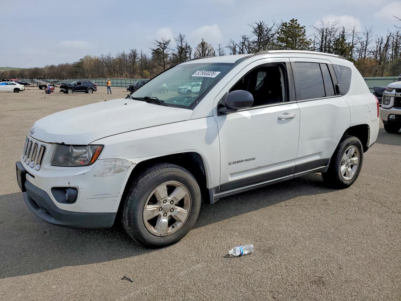 Salvage Jeep Compass Image