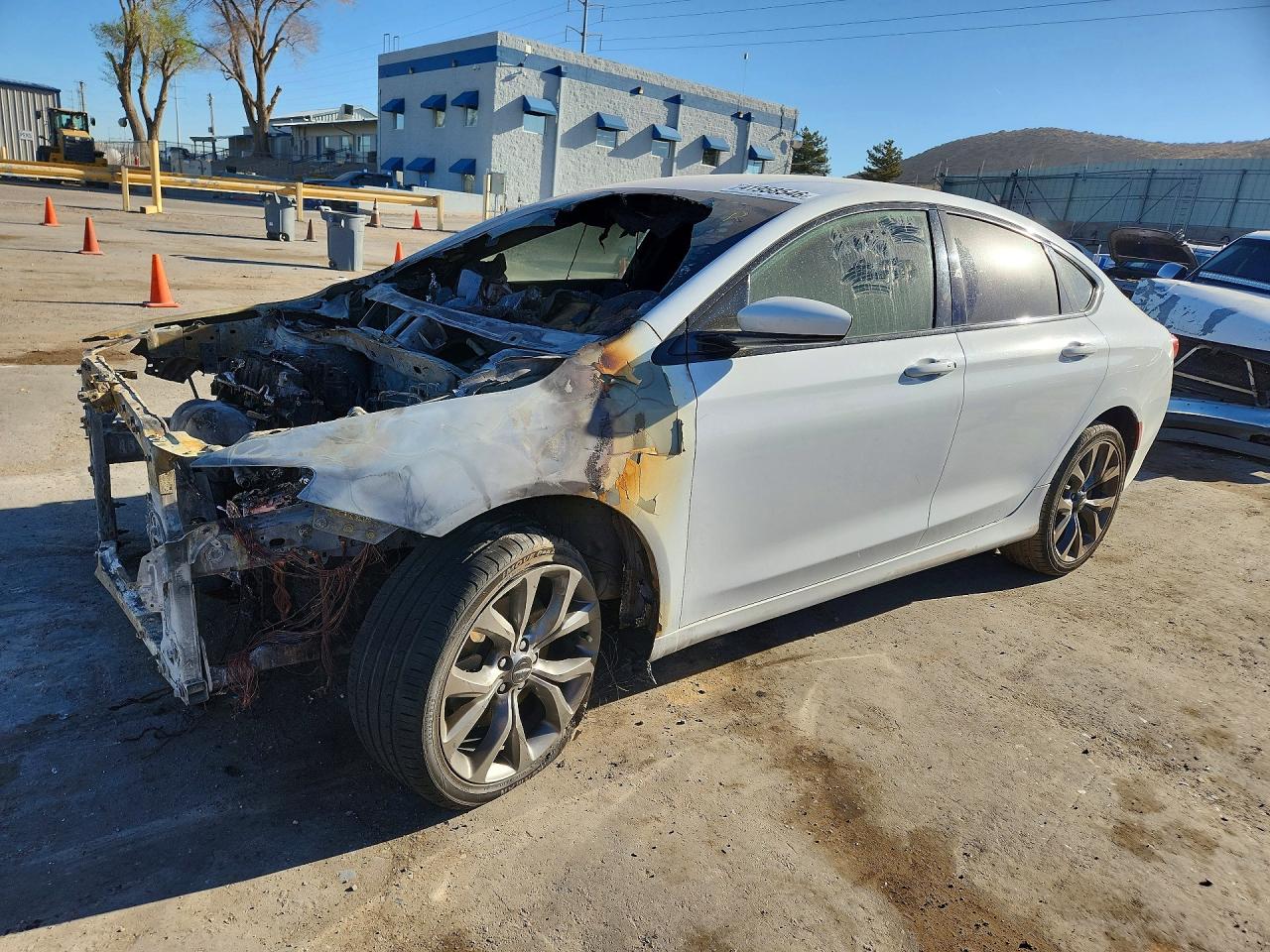 Salvage Chrysler 200 Image