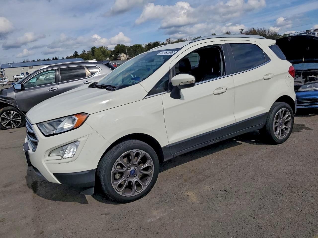 Salvage Ford EcoSport Image