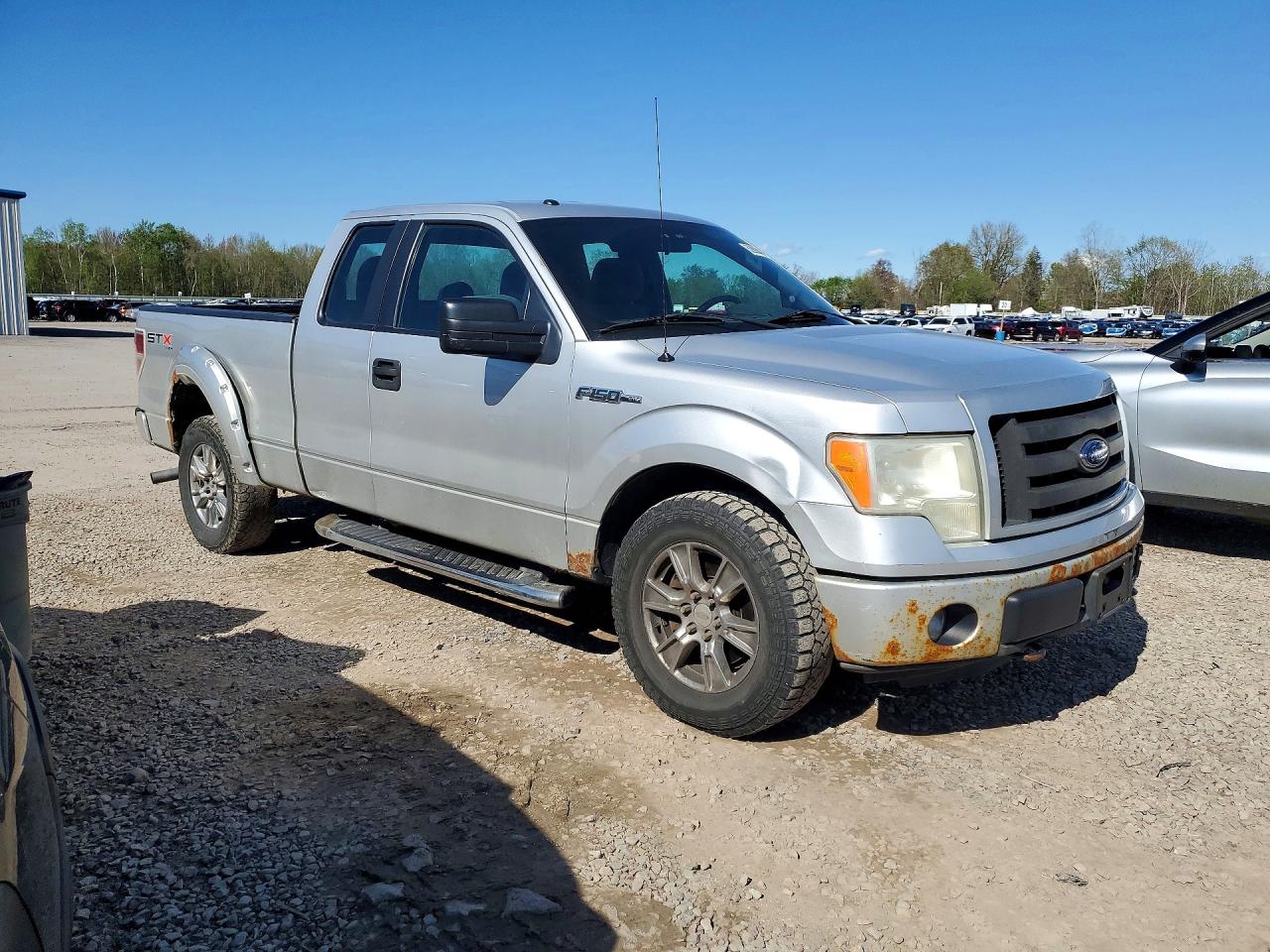 Ford F-150 Super Cab