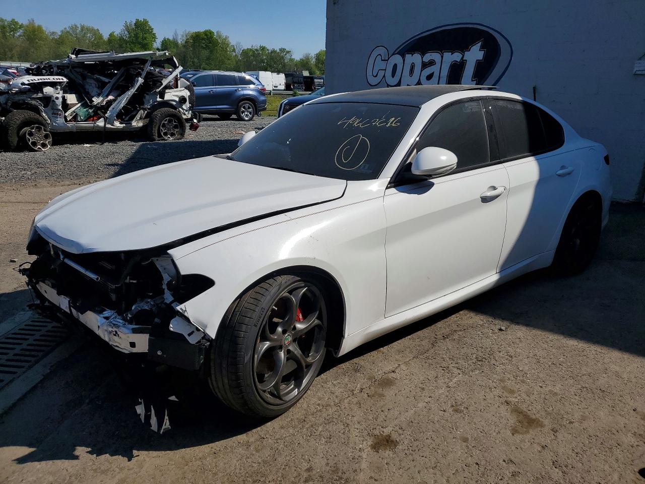 Salvage Alfa Romeo Giulia Image