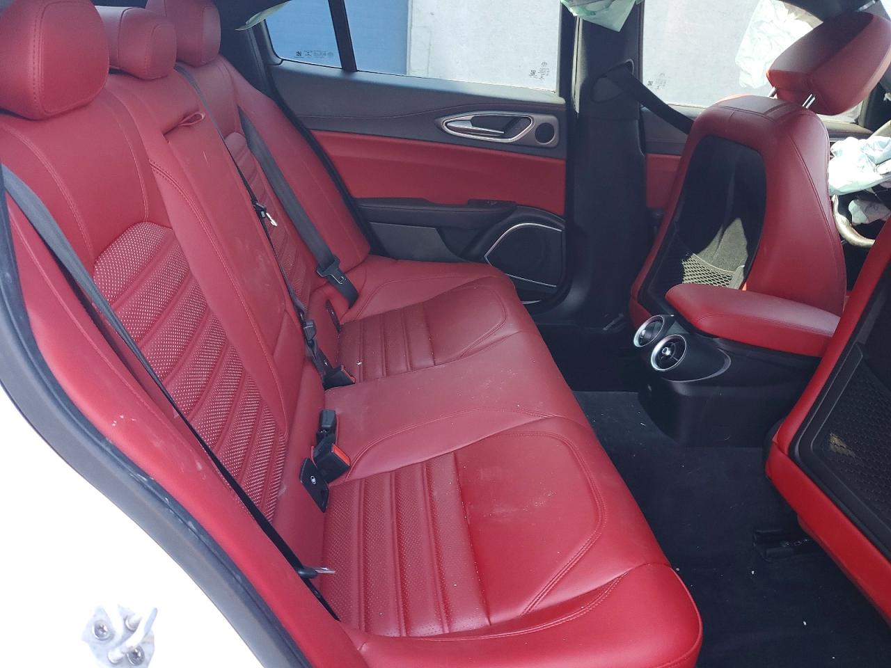 Alfa Romeo Giulia Ti