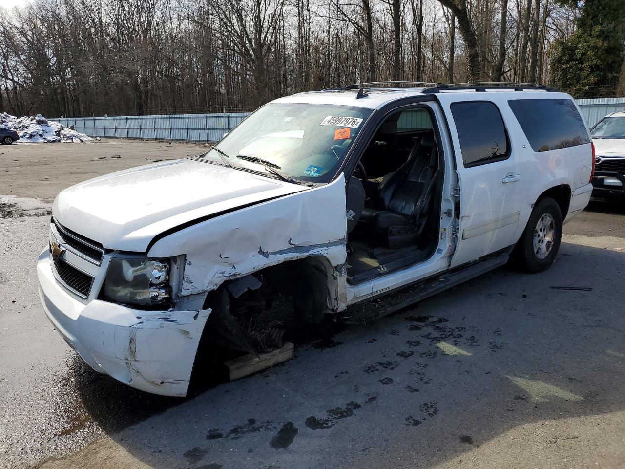 Salvage Chevrolet Subrban Image