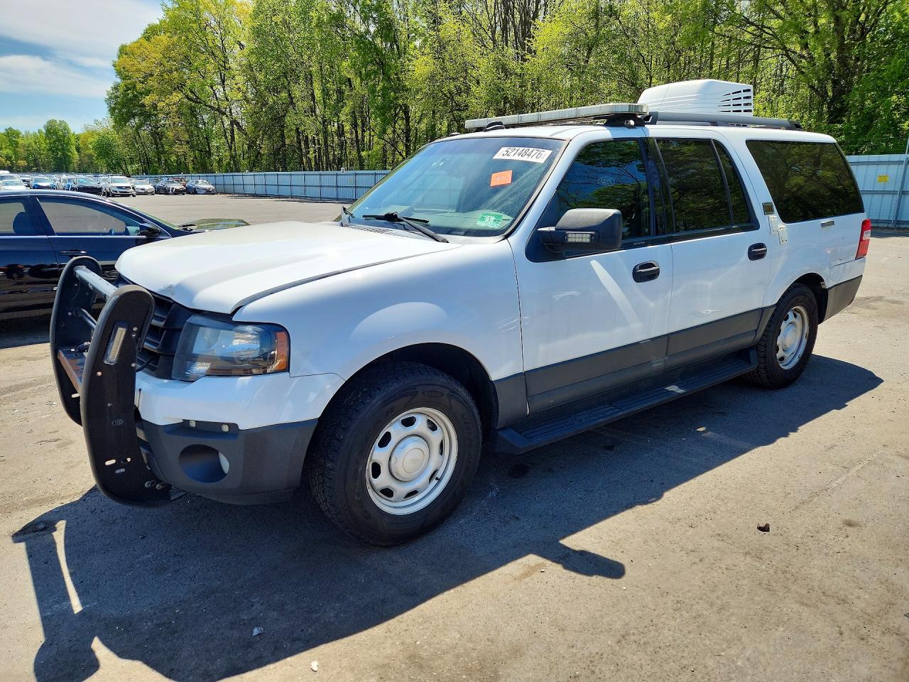 Salvage Ford Expedition Image