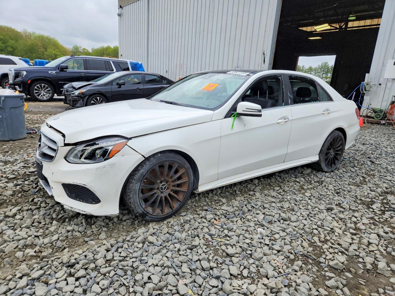Salvage Mercedes-Benz E-Class Image