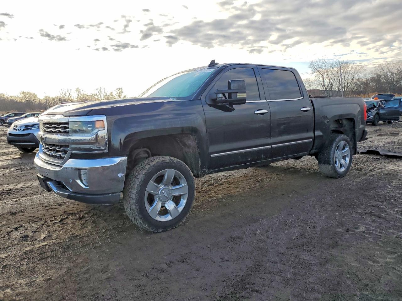 Salvage Chevrolet Silverado Image