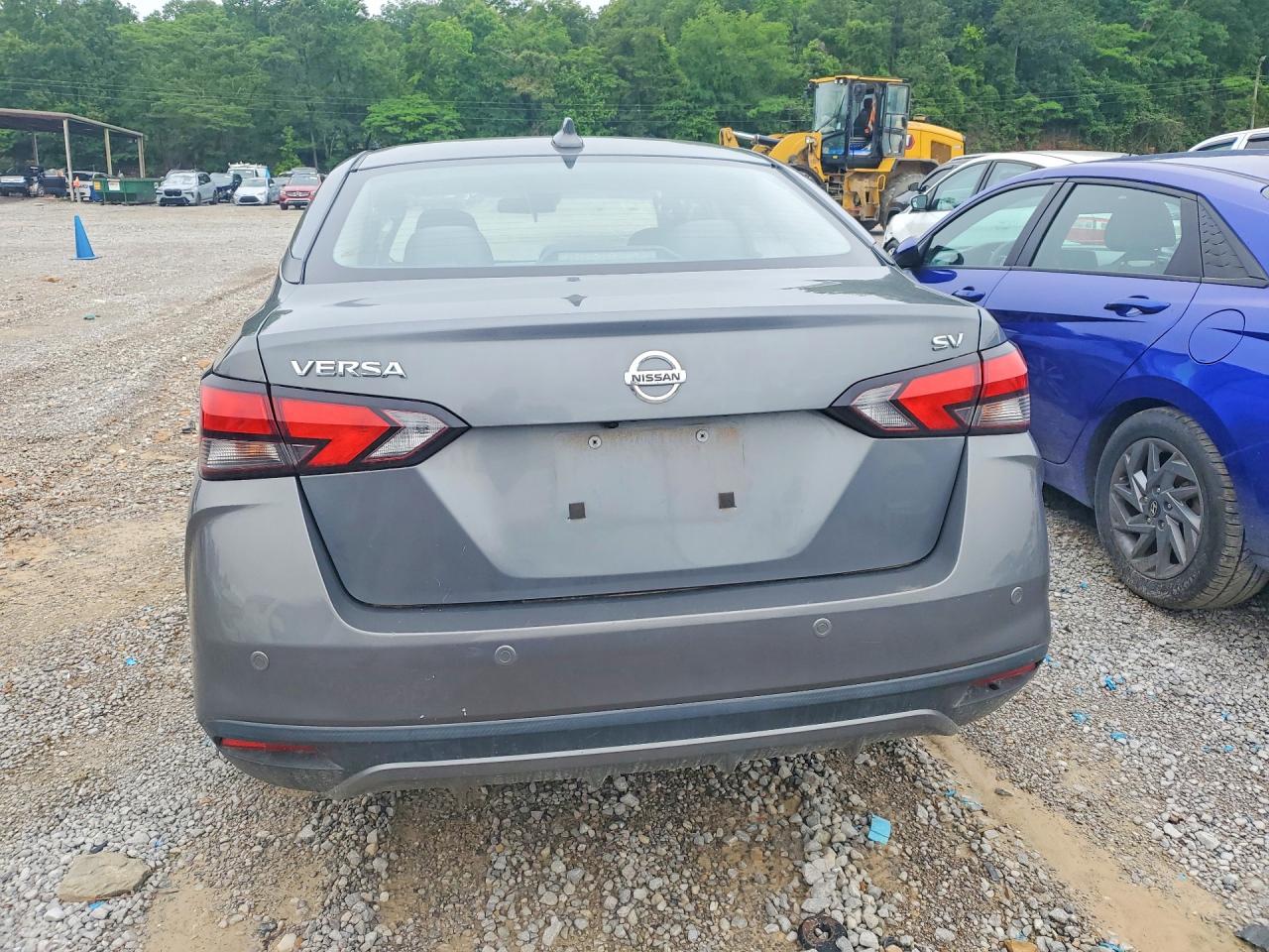 Nissan Versa Sv