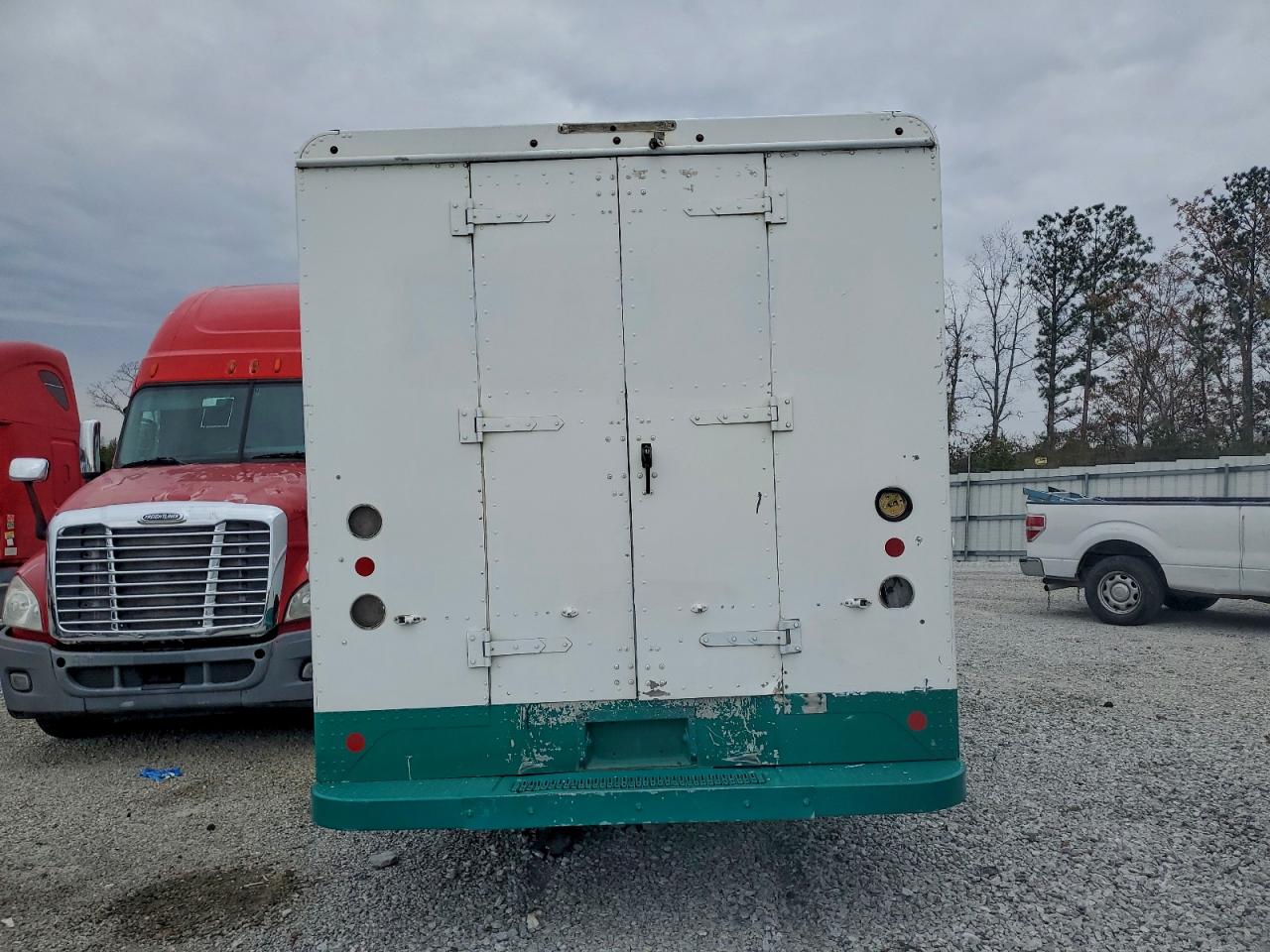 Workhorse Custom Chassis W72