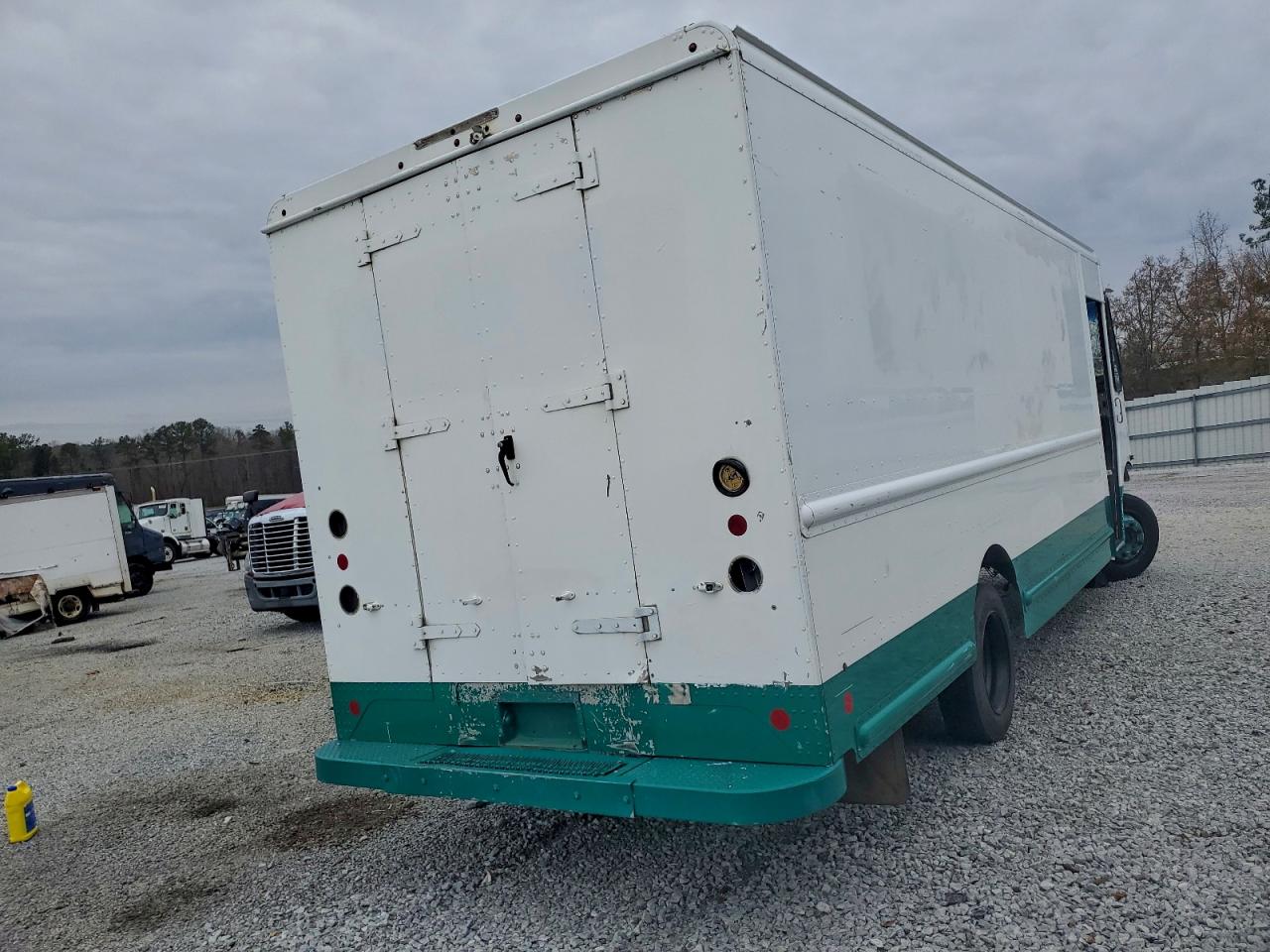 Workhorse Custom Chassis W72