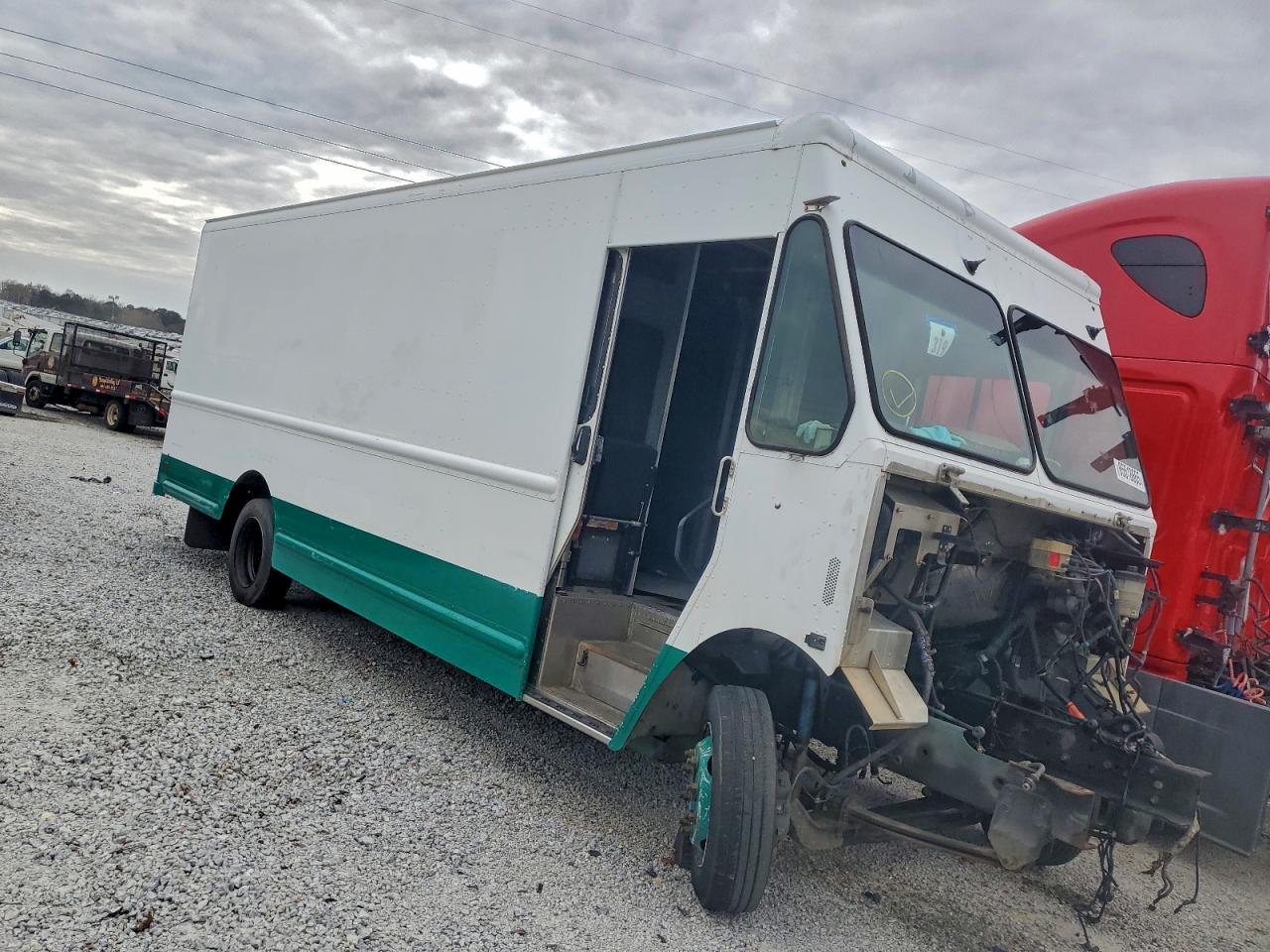 Workhorse Custom Chassis W72