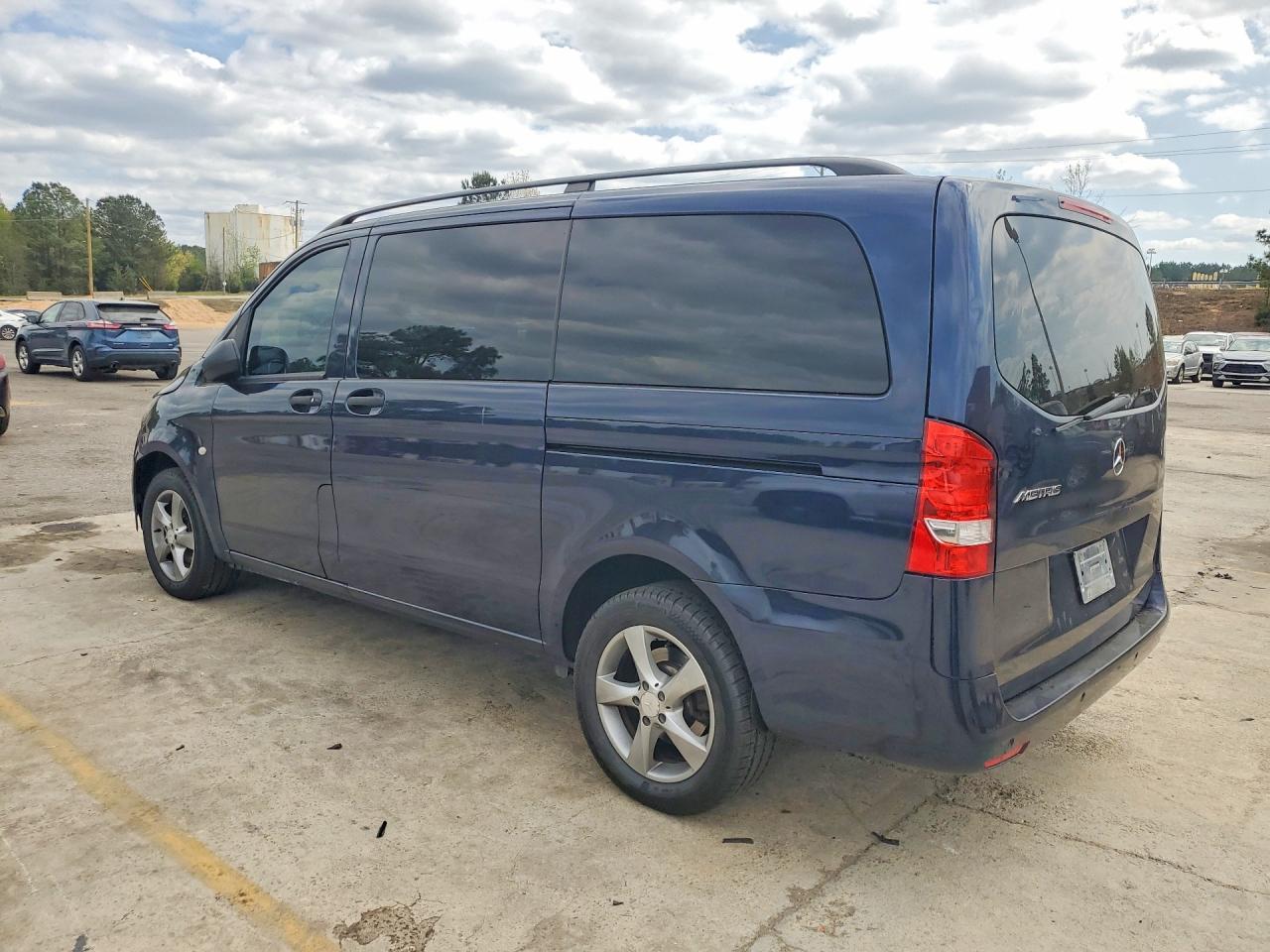 Mercedes-Benz Metris