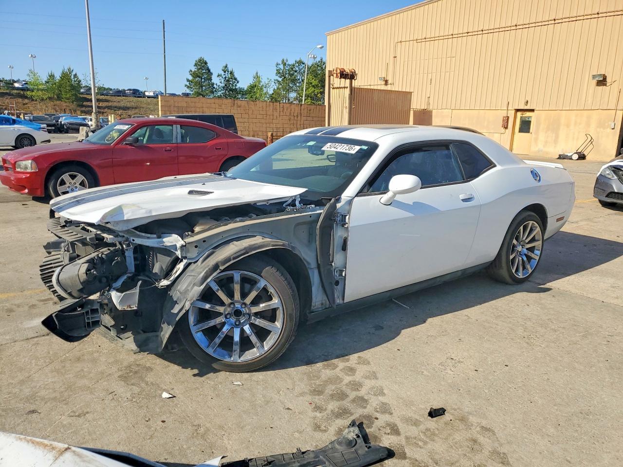 Salvage Dodge Challenger Image