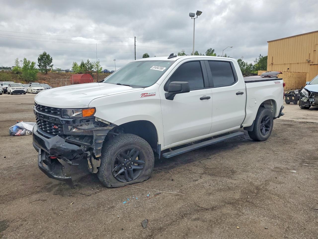 Salvage Chevrolet Silverado Image