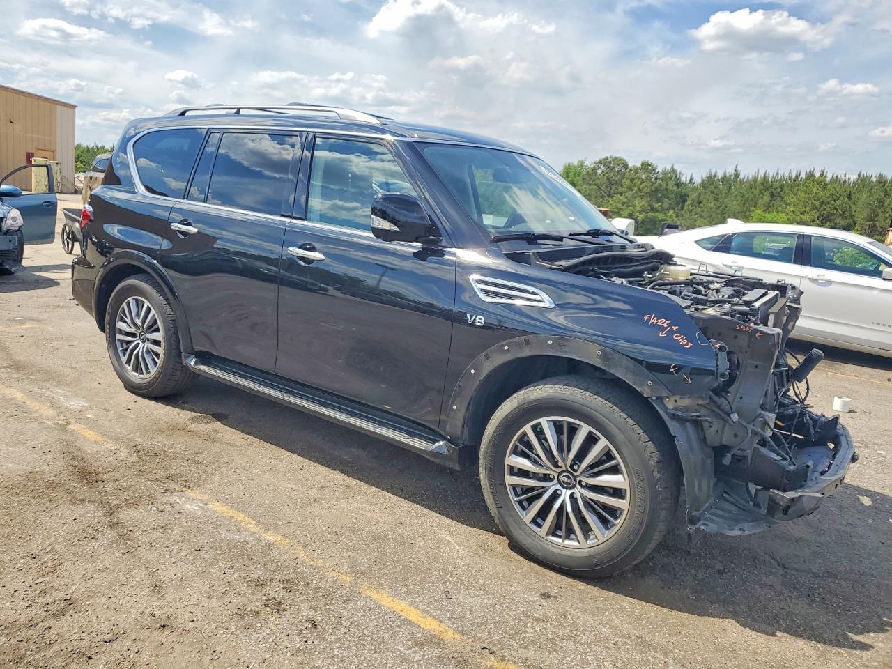 Nissan Armada Sl