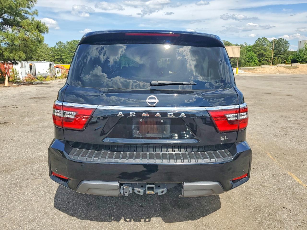 Nissan Armada Sl