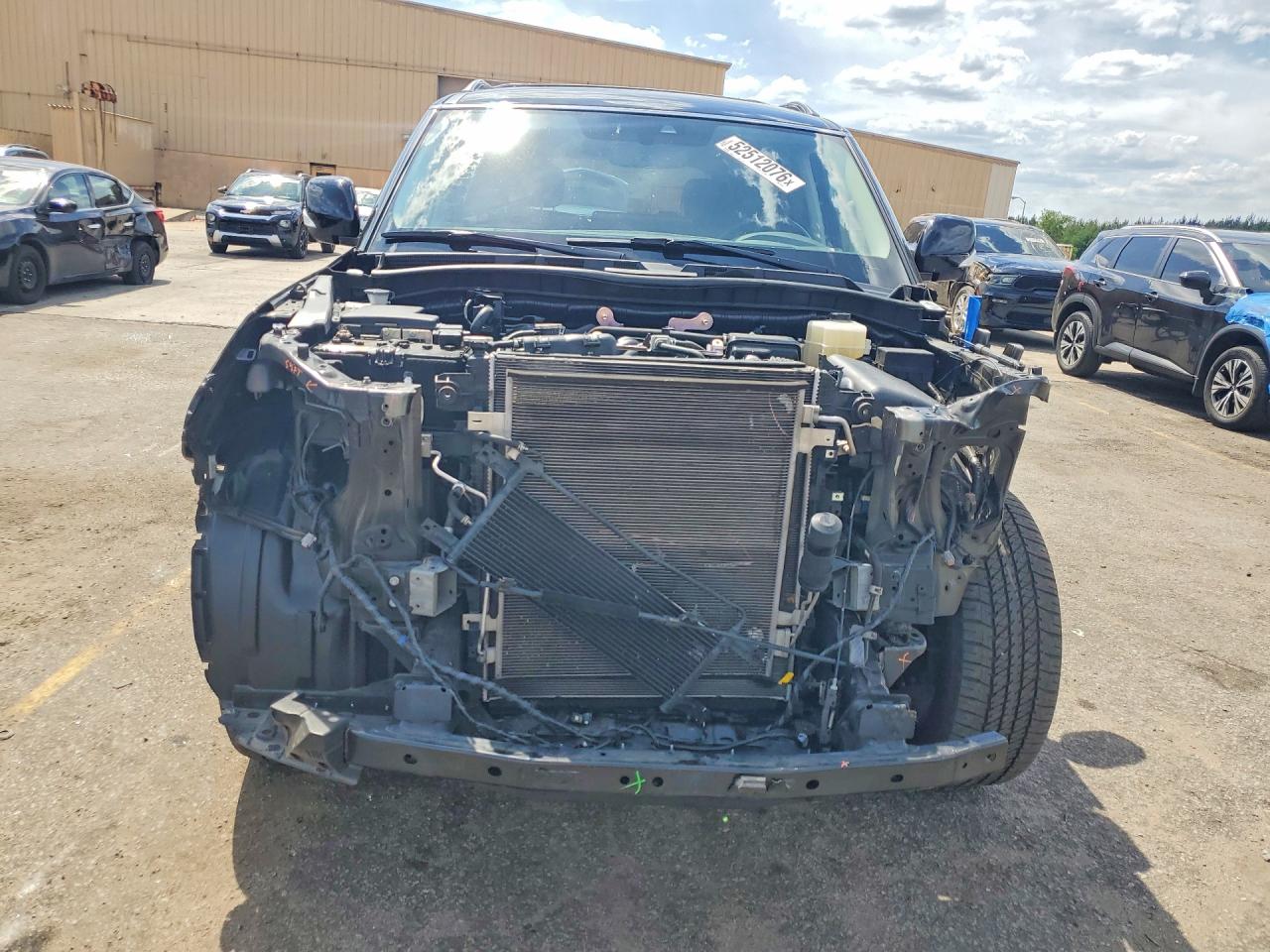 Nissan Armada Sl