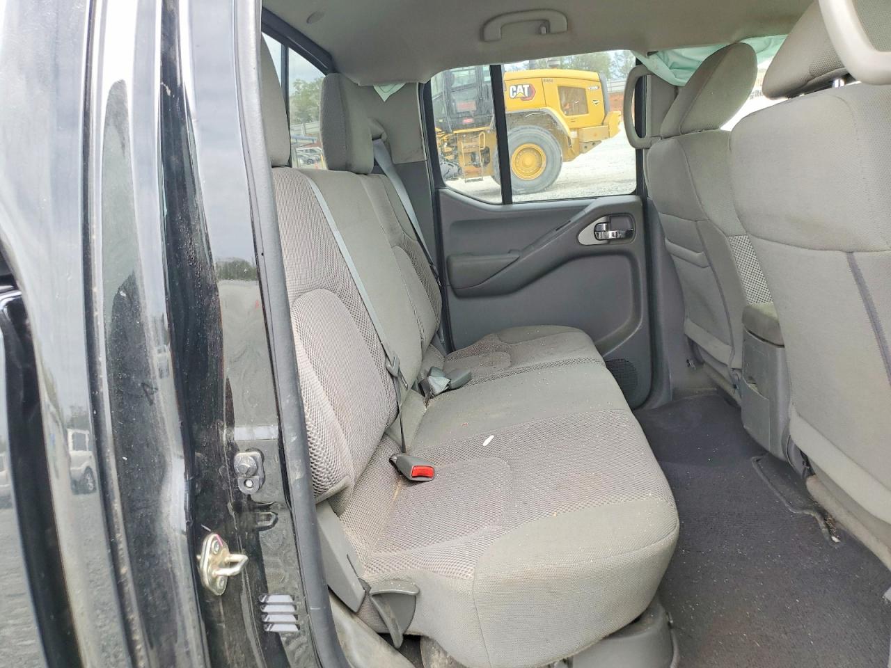 Nissan Frontier Sv