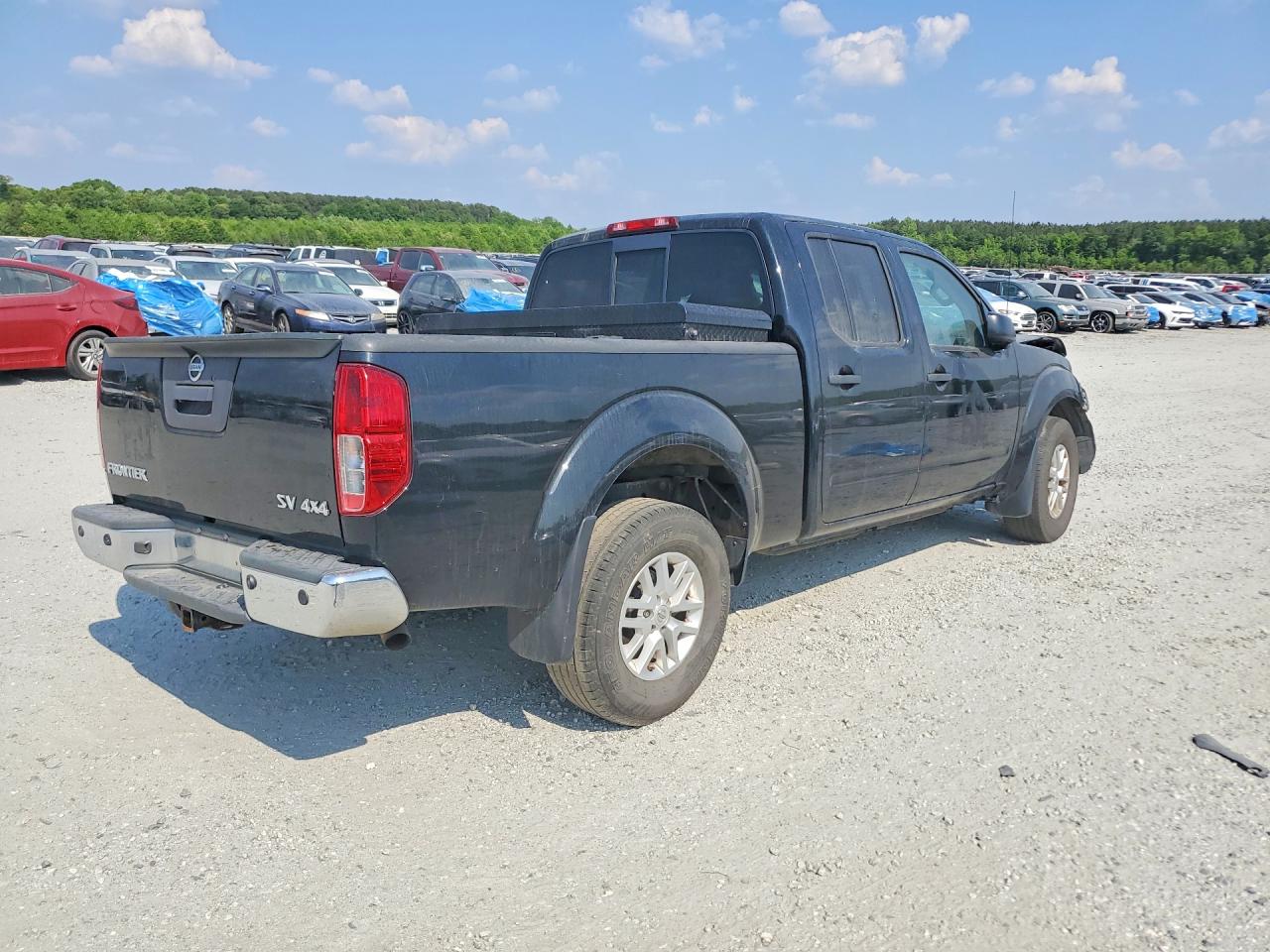 Nissan Frontier Sv