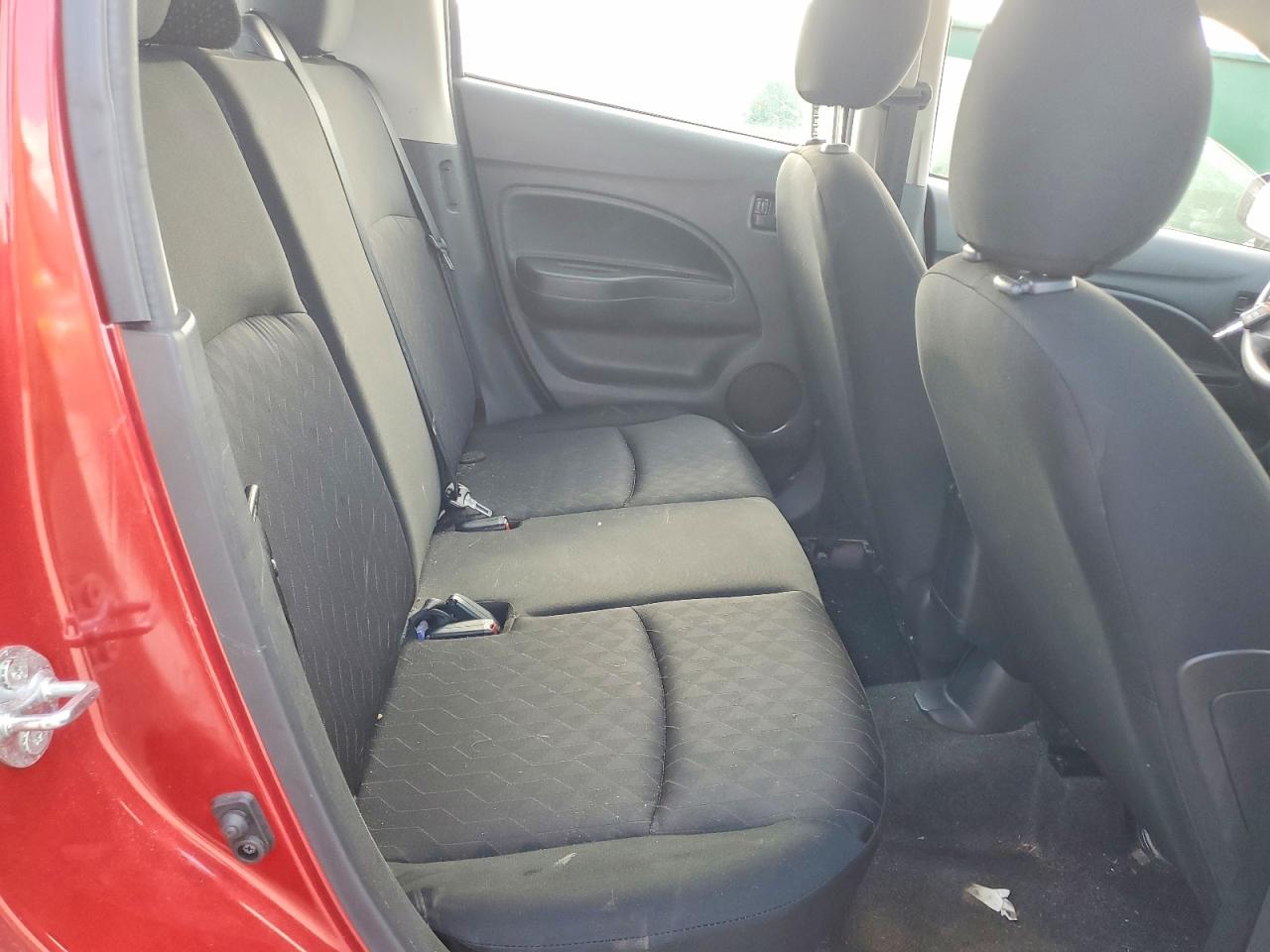Mitsubishi Mirage Es