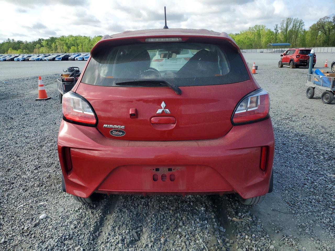 Mitsubishi Mirage Es