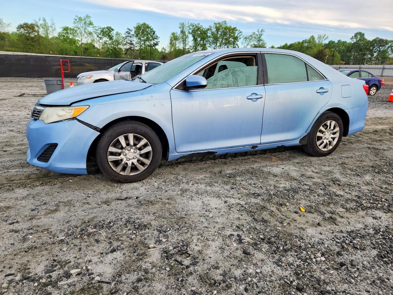 Salvage Toyota Camry Image