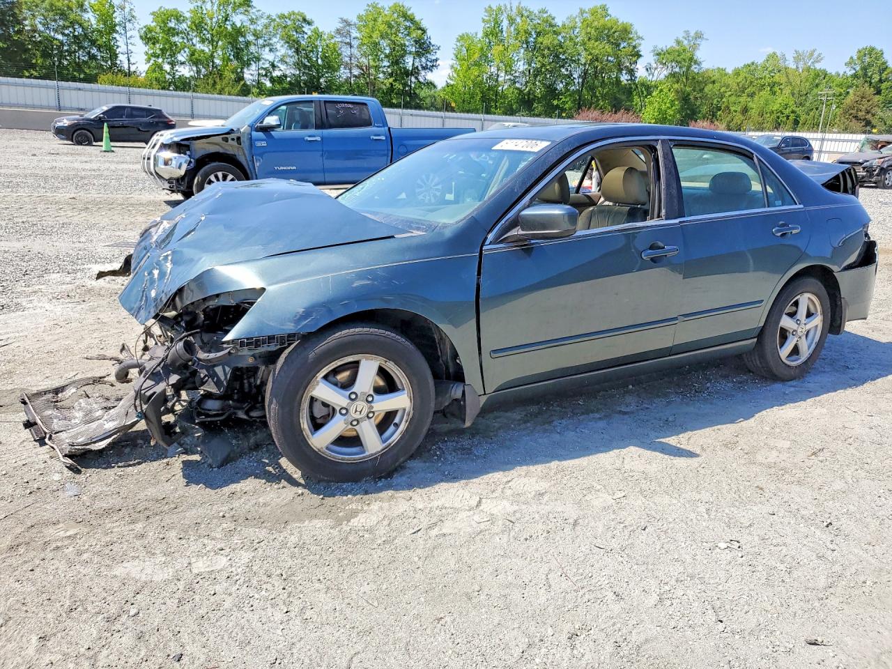 Salvage Honda Accord Image
