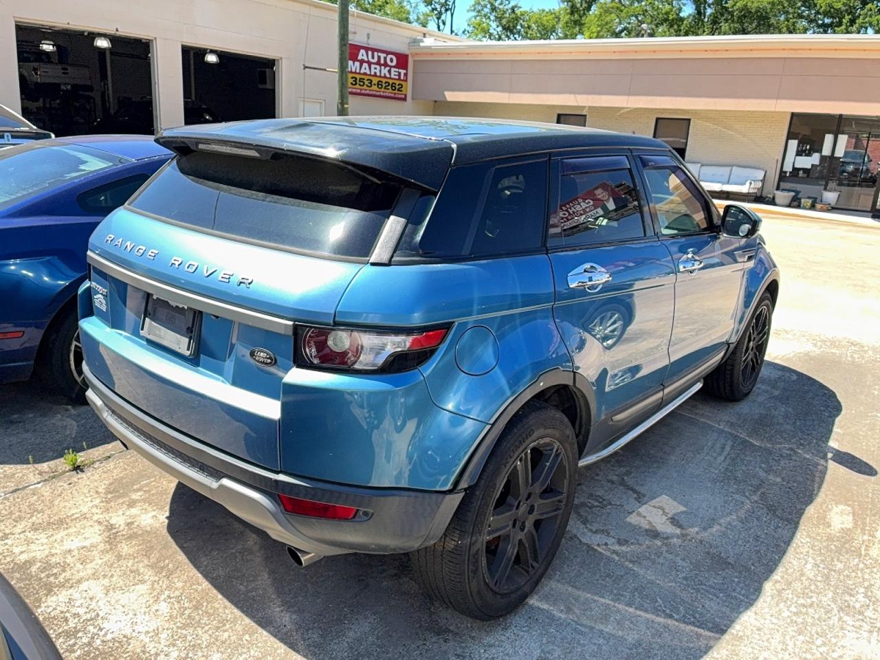 Land Rover Range Rover Pure Plus