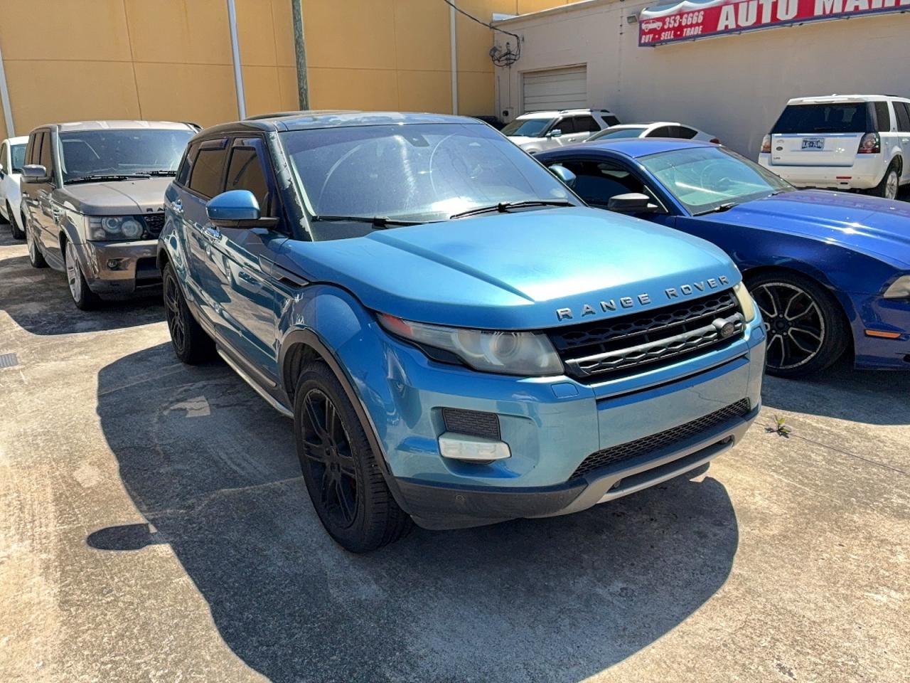 Salvage Land Rover Range Rover Image