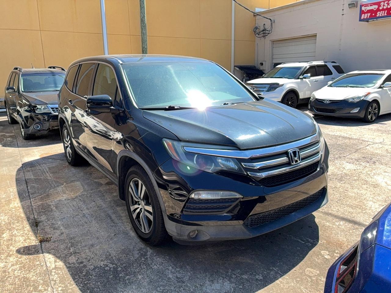 Salvage Honda Pilot Image