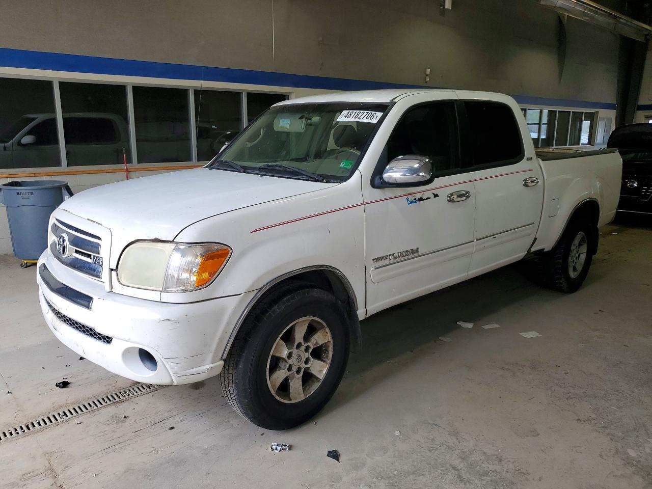 Salvage Toyota Tundra Image