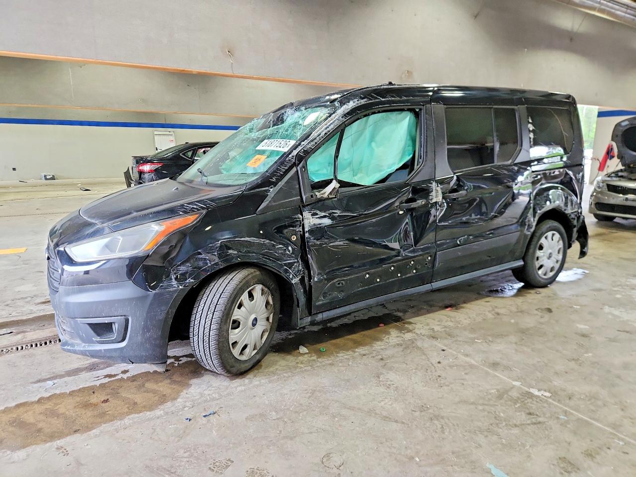 Salvage Ford Transit Image