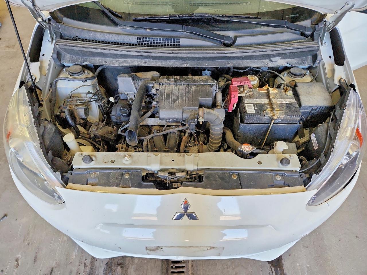 Mitsubishi Mirage Es