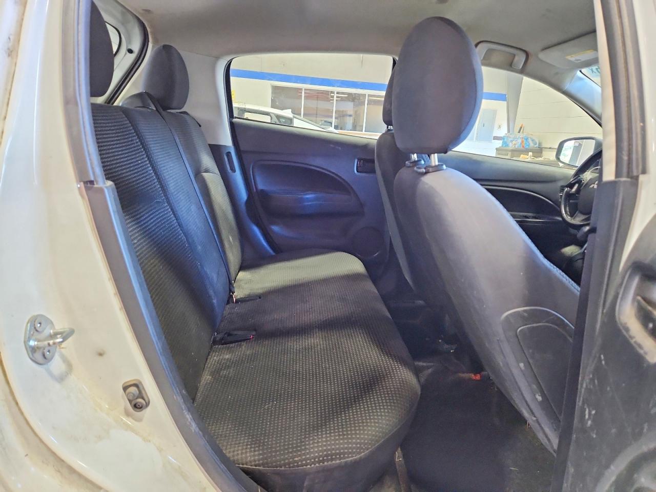 Mitsubishi Mirage Es